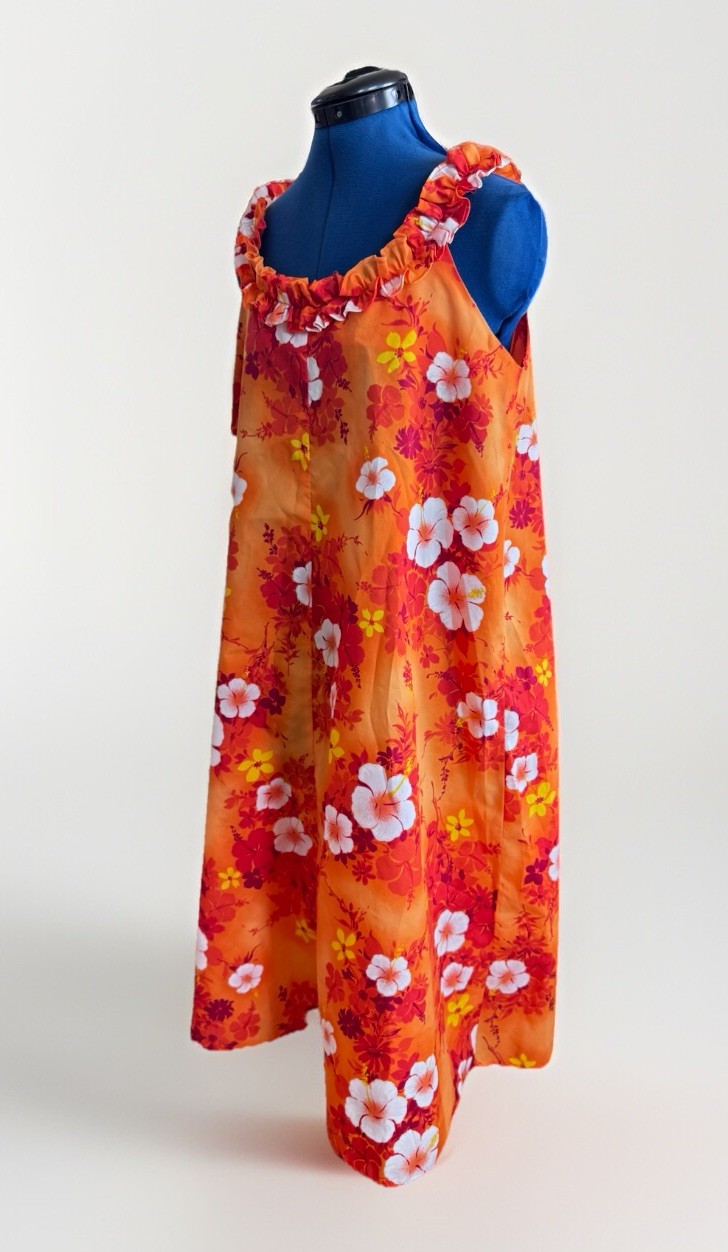 Vintage 70s Hukilau Paradise Hibiscus Floral Red Orange Ruffle Hawaiian Dress