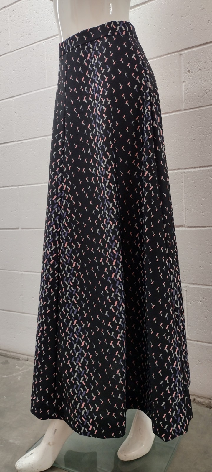 Black Maxi Skirt Geometric Rainbow Pastel Colorful Small 26 Waist VINTAGE