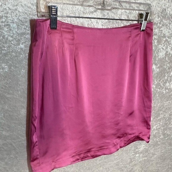 Pink satin mini skirt with slit. Party, special occasion, whimsy Goth, Y2K sz M