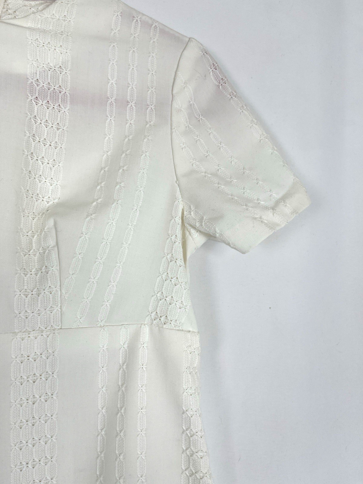 Vintage 1960s Cotton Crochet Lace Eyelet Off White XS/S Empire Mini Shift Dress