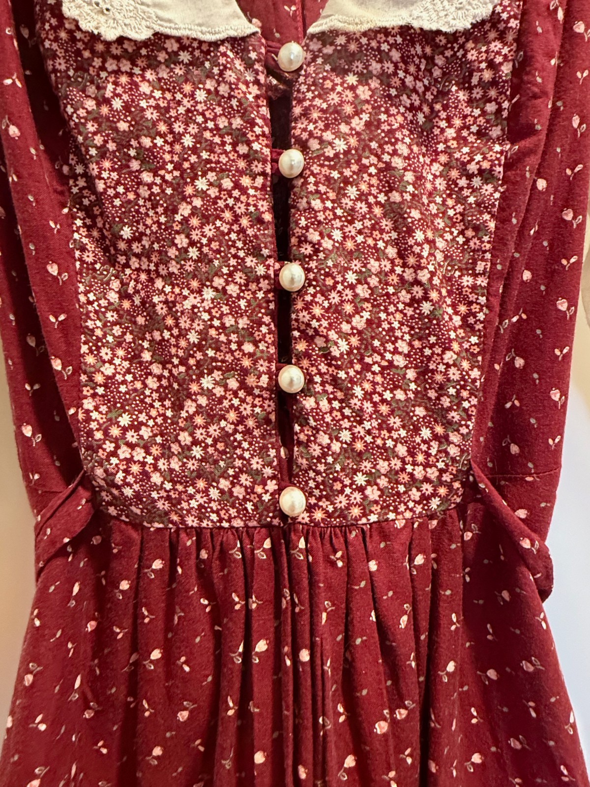 Vintage 1970&rsquo;s PRAIRIE FLORAL Romantic Dress Size 7/8 Unbranded Bee Darlin&rsquo;?