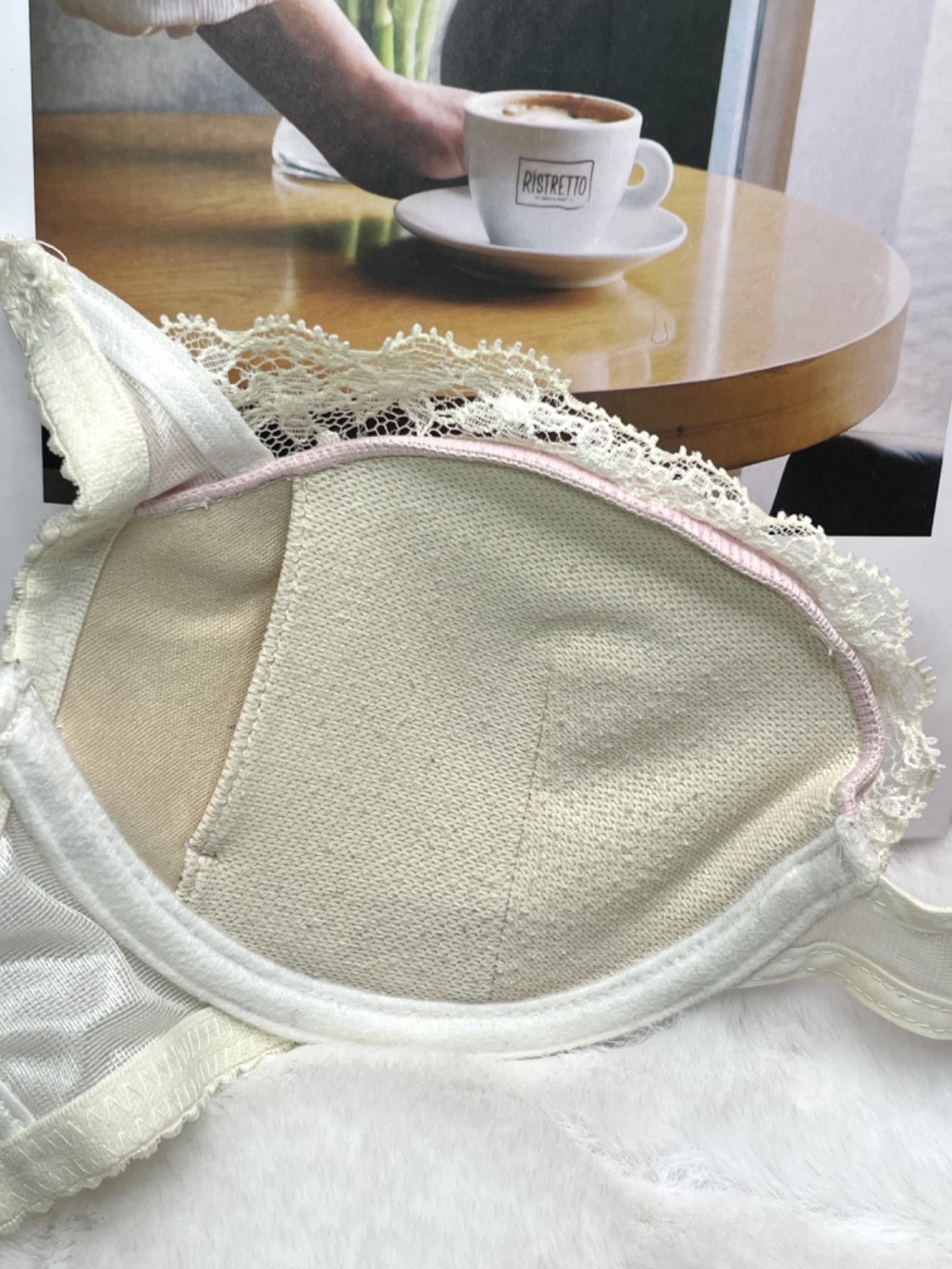 VTG WACOAL Pink Lightly Lined Soft Cup 30B Nylon Lace Underwire Bra Back Closure