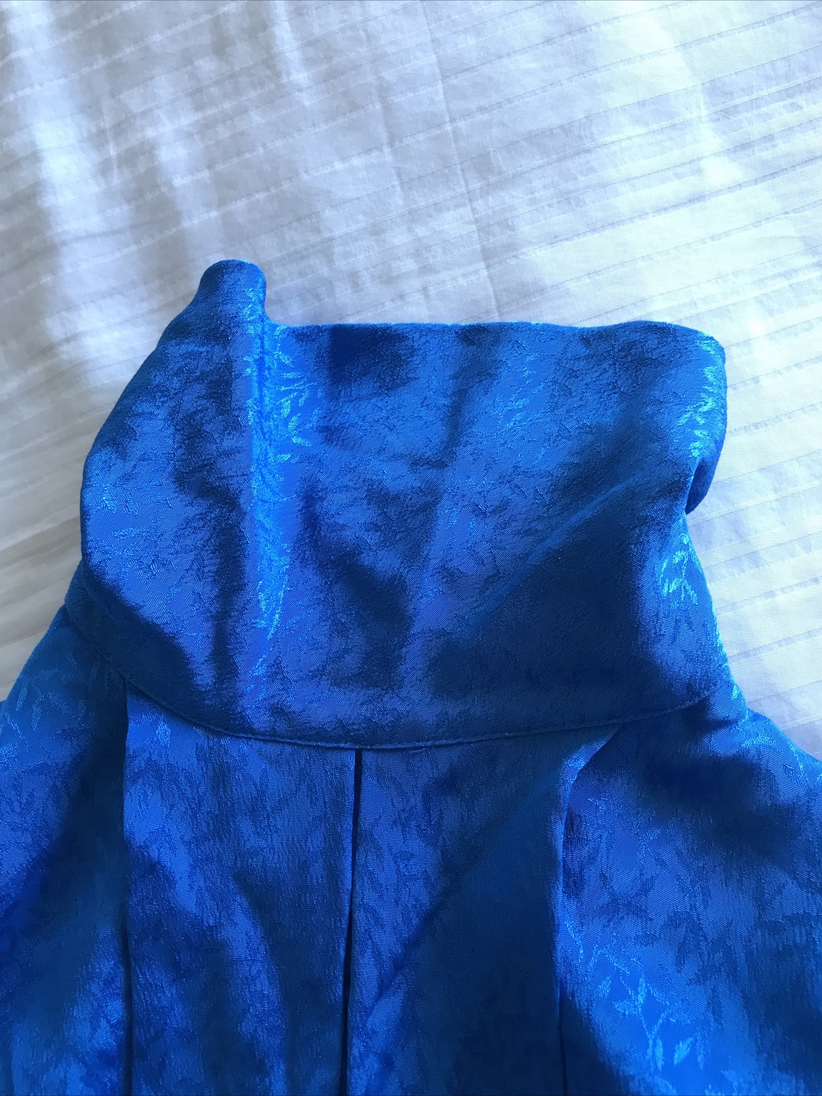 DAVID MATTHEW Size 8 (36” bust) blue long sleeve pleated blouse SHOULDER PADS