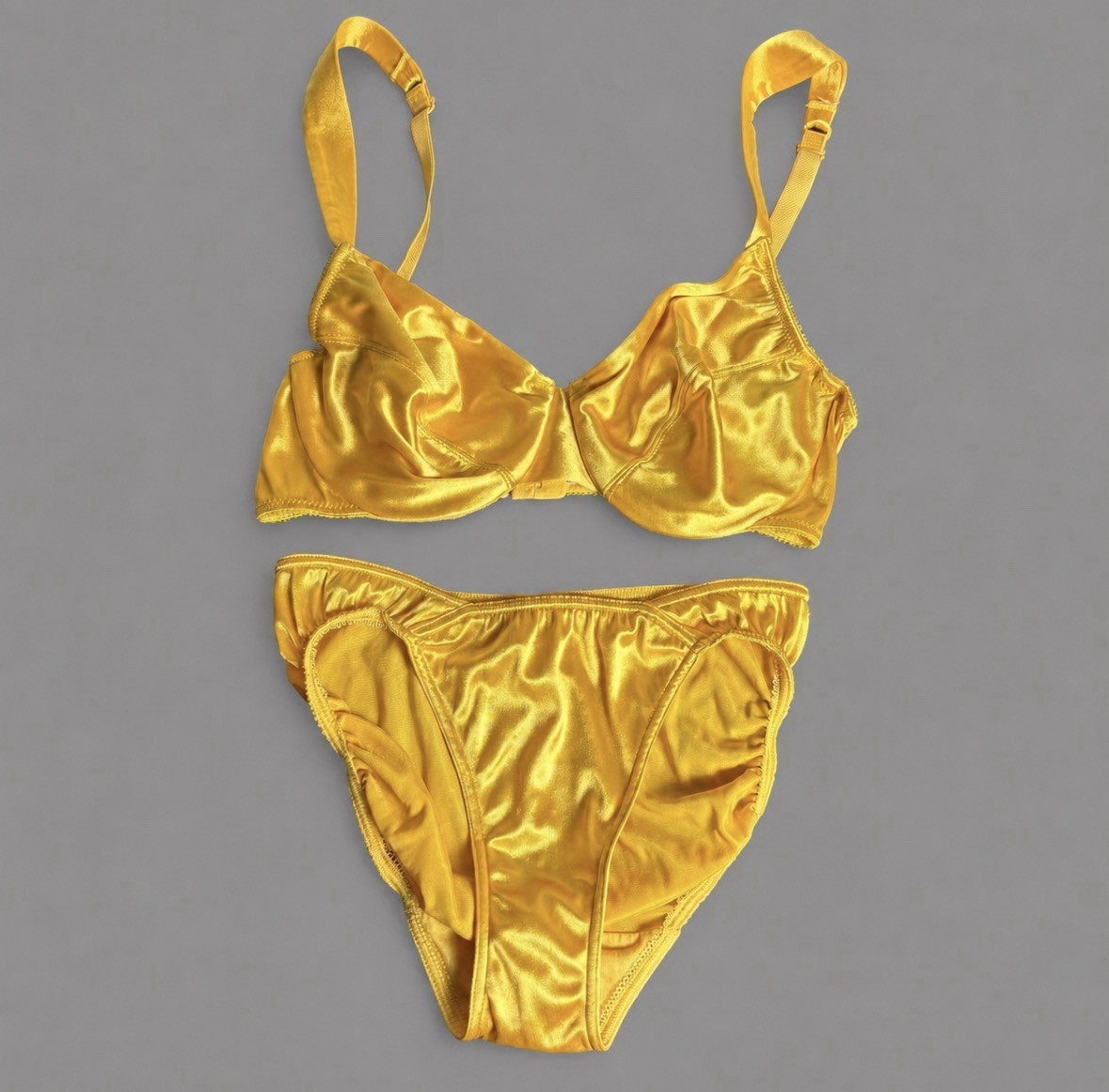 Vintage Victoria&rsquo;s Secret Second Skin Satin Bra Set Golden Yellow Size 34C/S