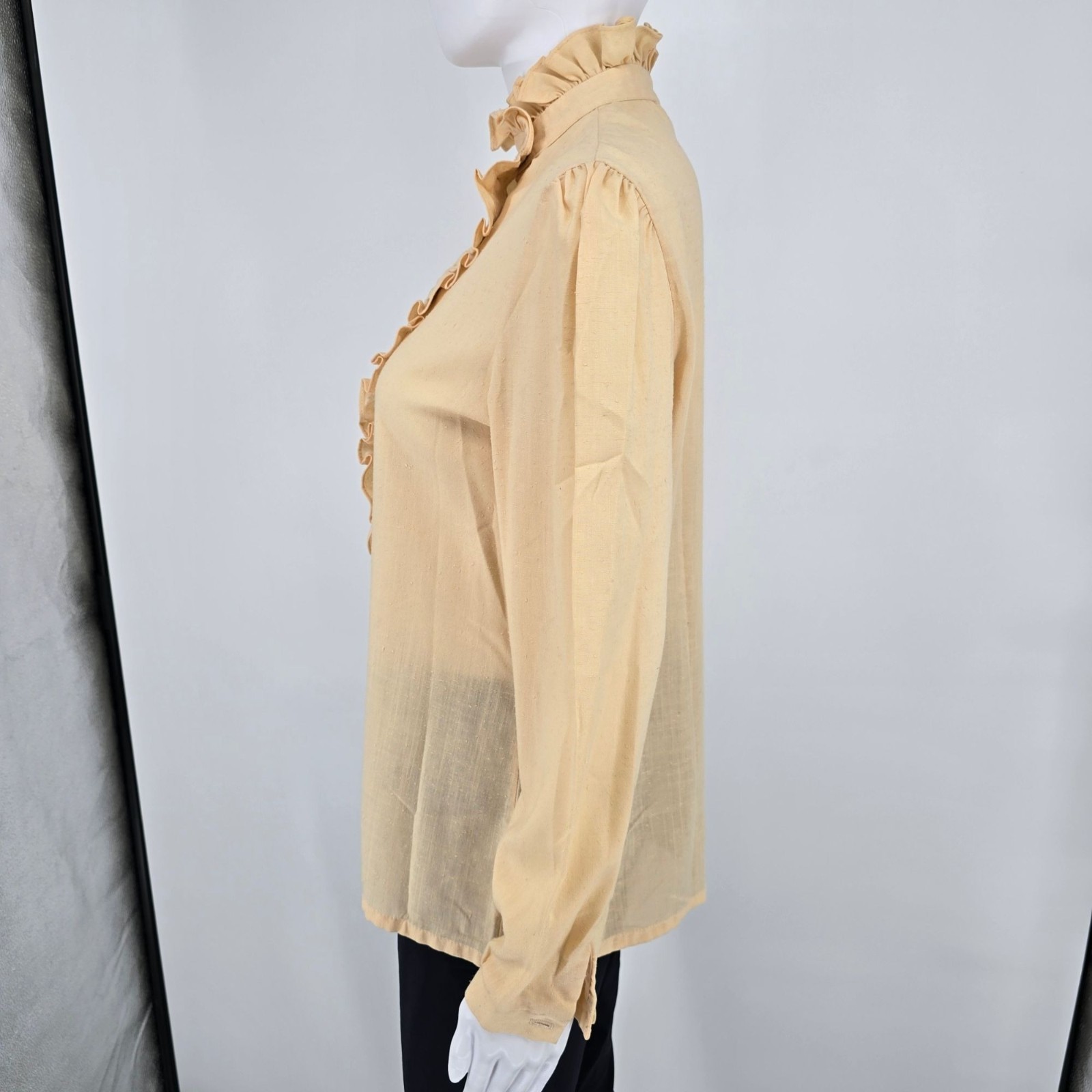 Vintage 1970s Coronet Bobbie Brooks Ruffle Collar Butterscotch Blouse (12/L)