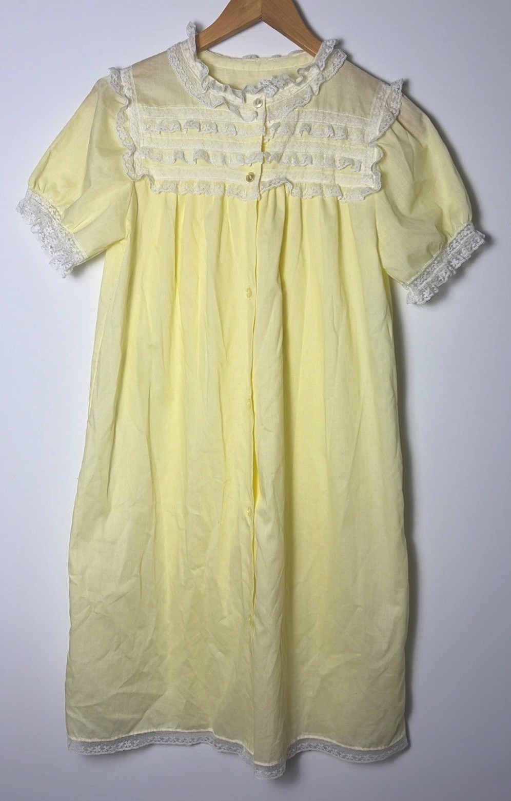 Vtg Carol Brent M Yellow Lace Trim Puff Sleeve Button Up Robe 60s Lingerie