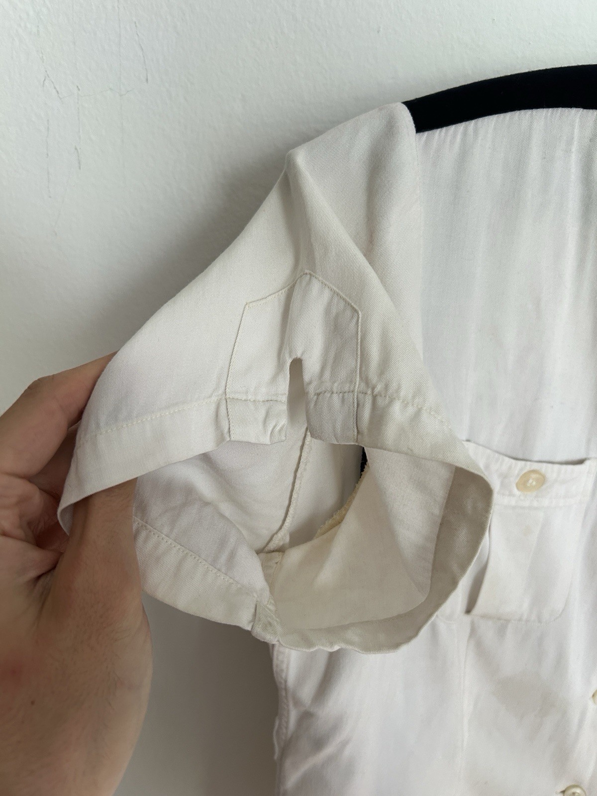 Vintage 1950s Rayon Loop Collar Bowling Shirt Women’s Size 34 Chain Stitch White