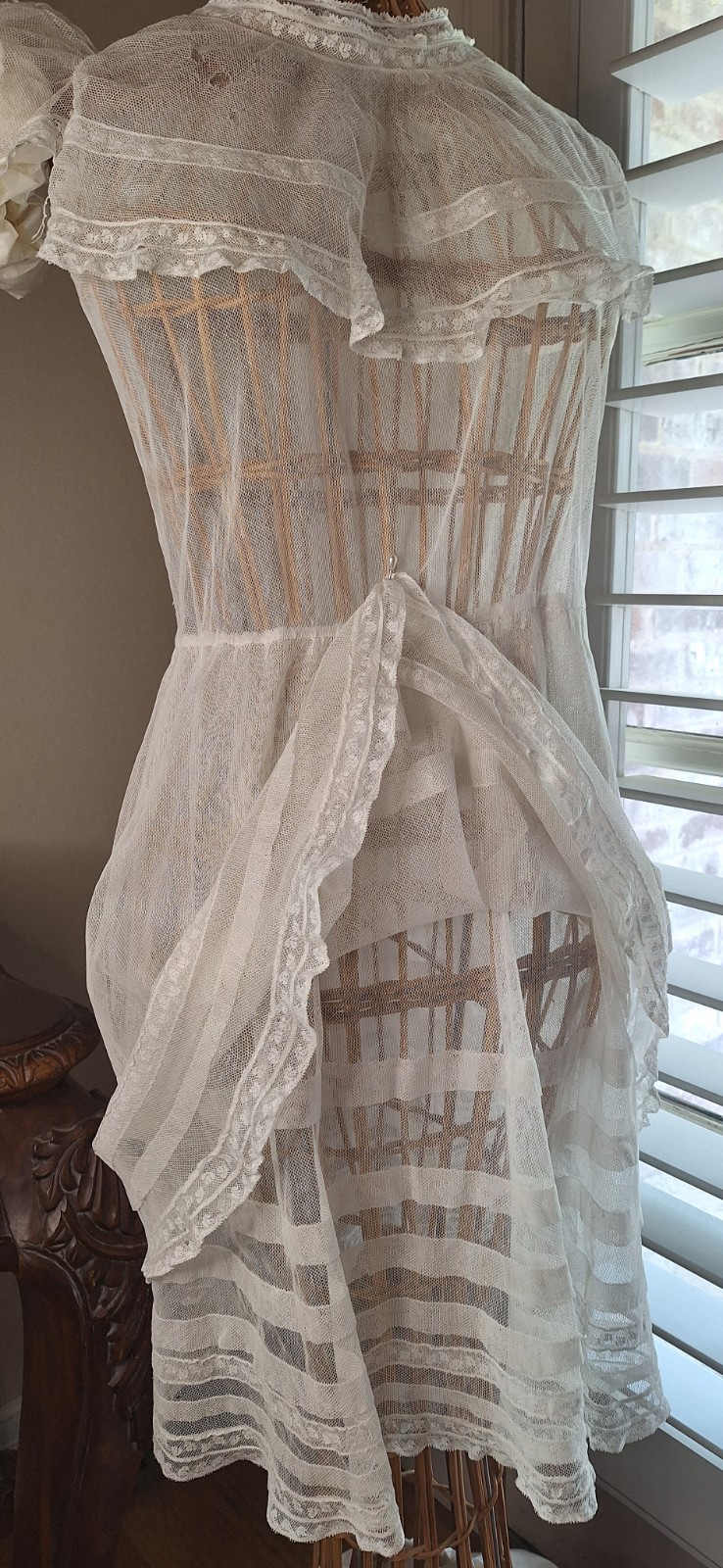 Vintage 1930s 1940s Beautiful Net and Lace Summer Dress Or Tea Dress
