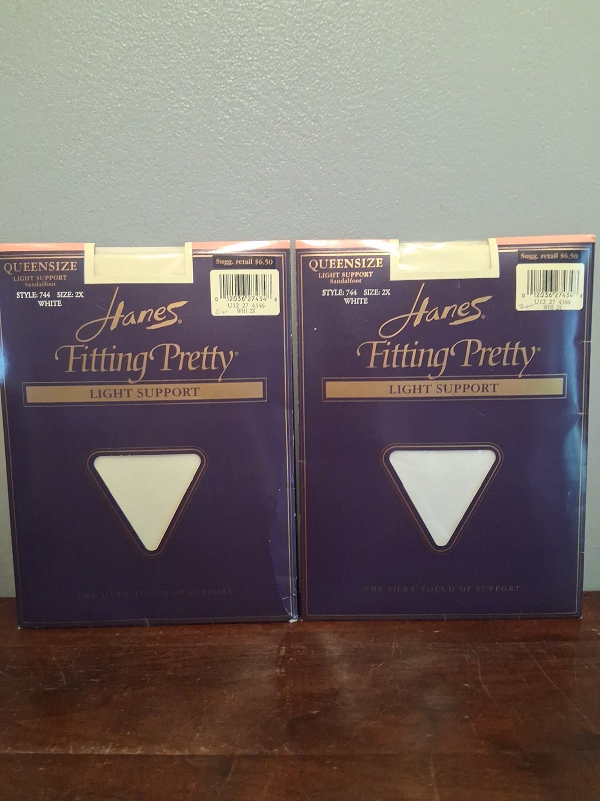 2 Pair Vintage 1993 New Hanes Fitting Pretty Pantyhose #744 Size 2x White NIP