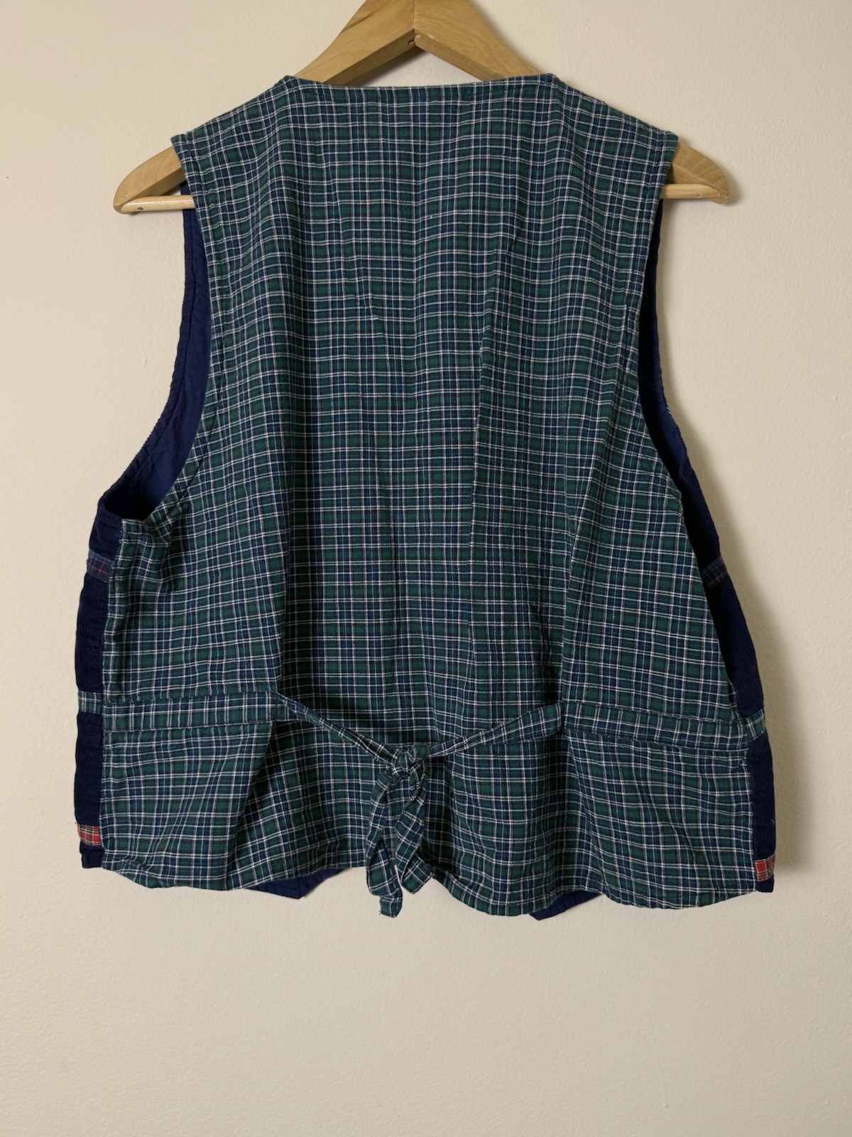 VTG 90s School Teacher Embroidered Plaid Detail Button Vest Pencils Apples Large