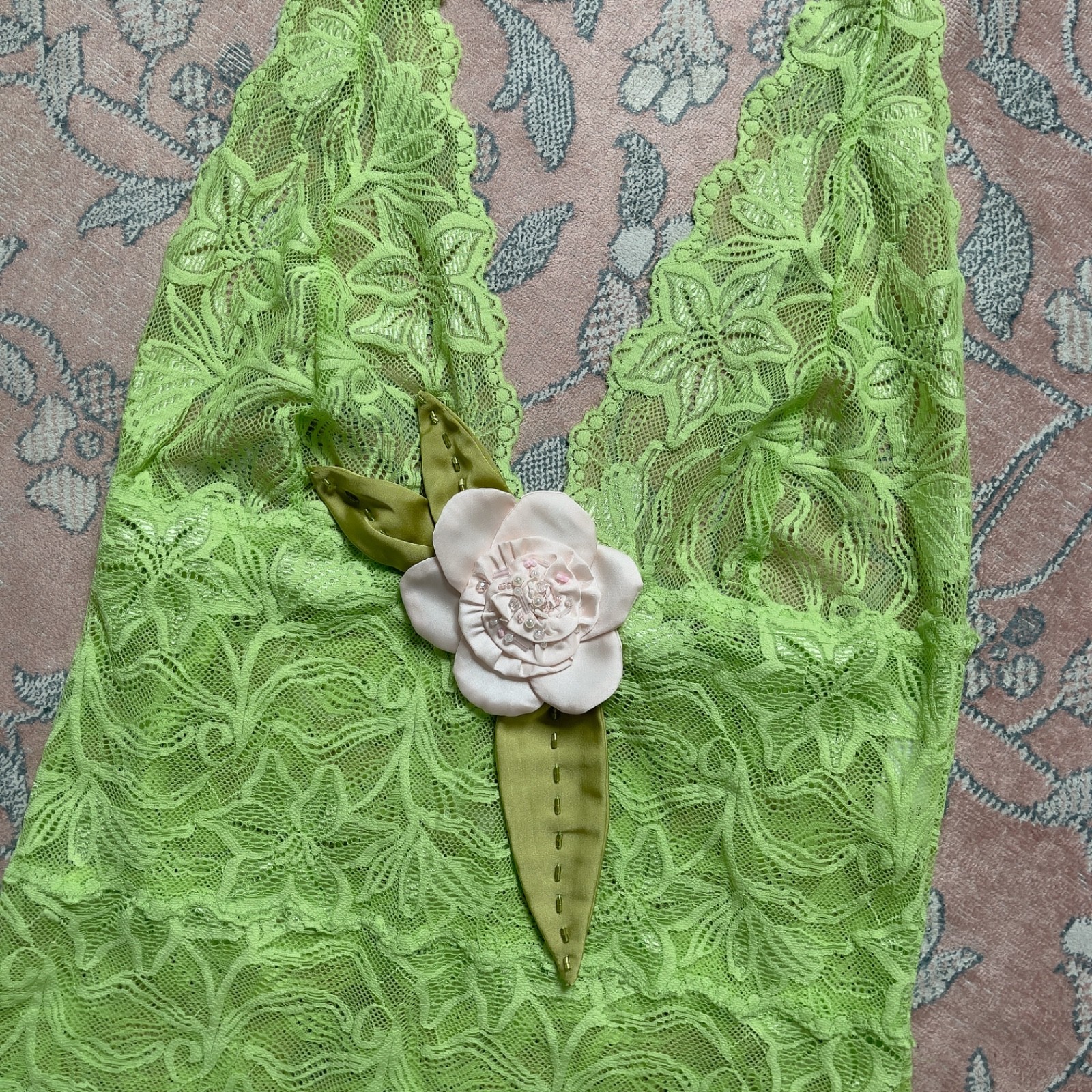 Romantic Frederick’s of Hollywood Y2K Lime Green Lace Sheer Halter Camisole (M)