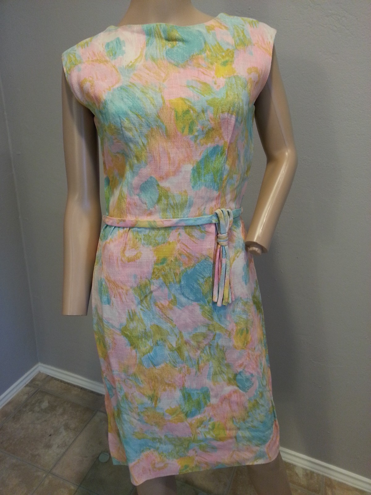 VTG 50&rsquo;s Pastel Floral Watercolor Barkcloth Feel Pinup Easter Hourglass Dress