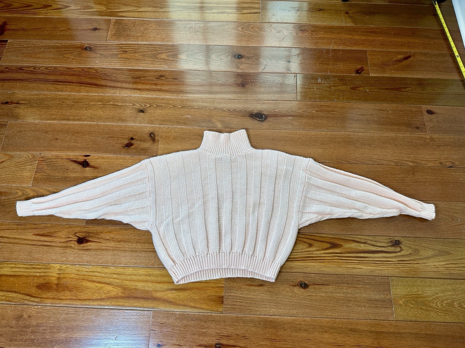 Prezzia Vintage Chunky Cropped Light Peach Sweater 1980’s Women Large
