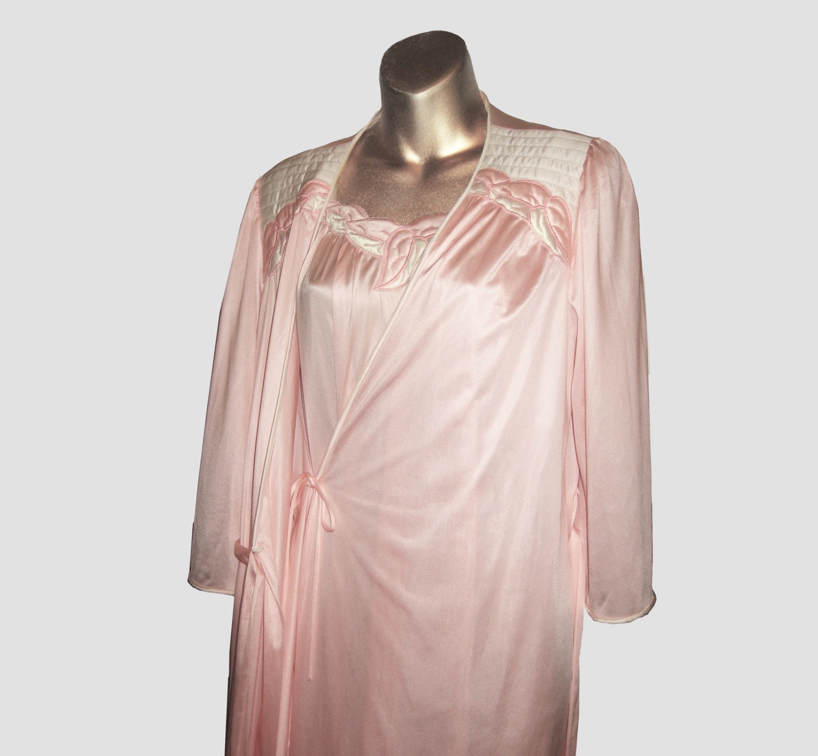 VTG VANITY FAIR PRETTY PINK PEIGNOIR SET LOVELY EVERYDAY LOOK COMFORTABLE USA SM