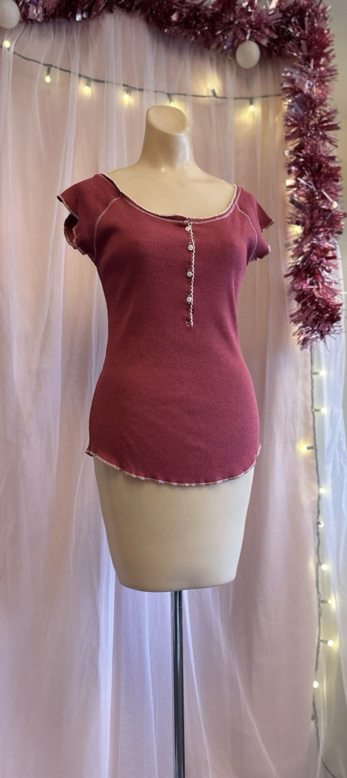 Vintage Y2K 2000s Ribbed Stretchy Short Sleeve Top Tee Deep Pinky Red S/M/L