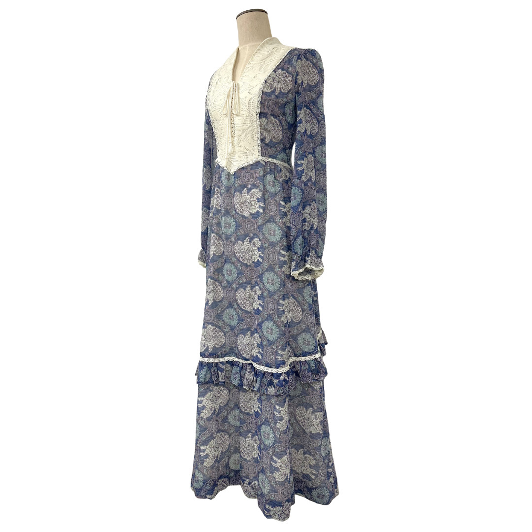 Vintage 1970s This Is Yours Novelty Mythical Creature Ruffle Cottagecore Dress