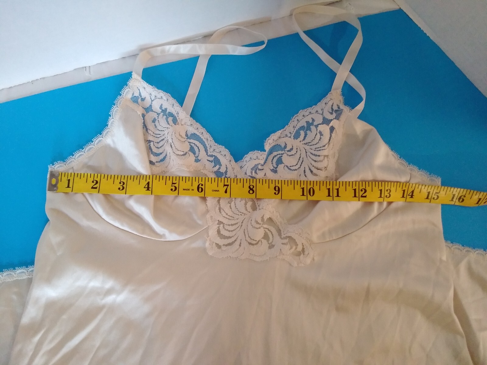 Full Slip CABERNET Vintage Size 36-25&Prime; Beige w/Lace Made in USA