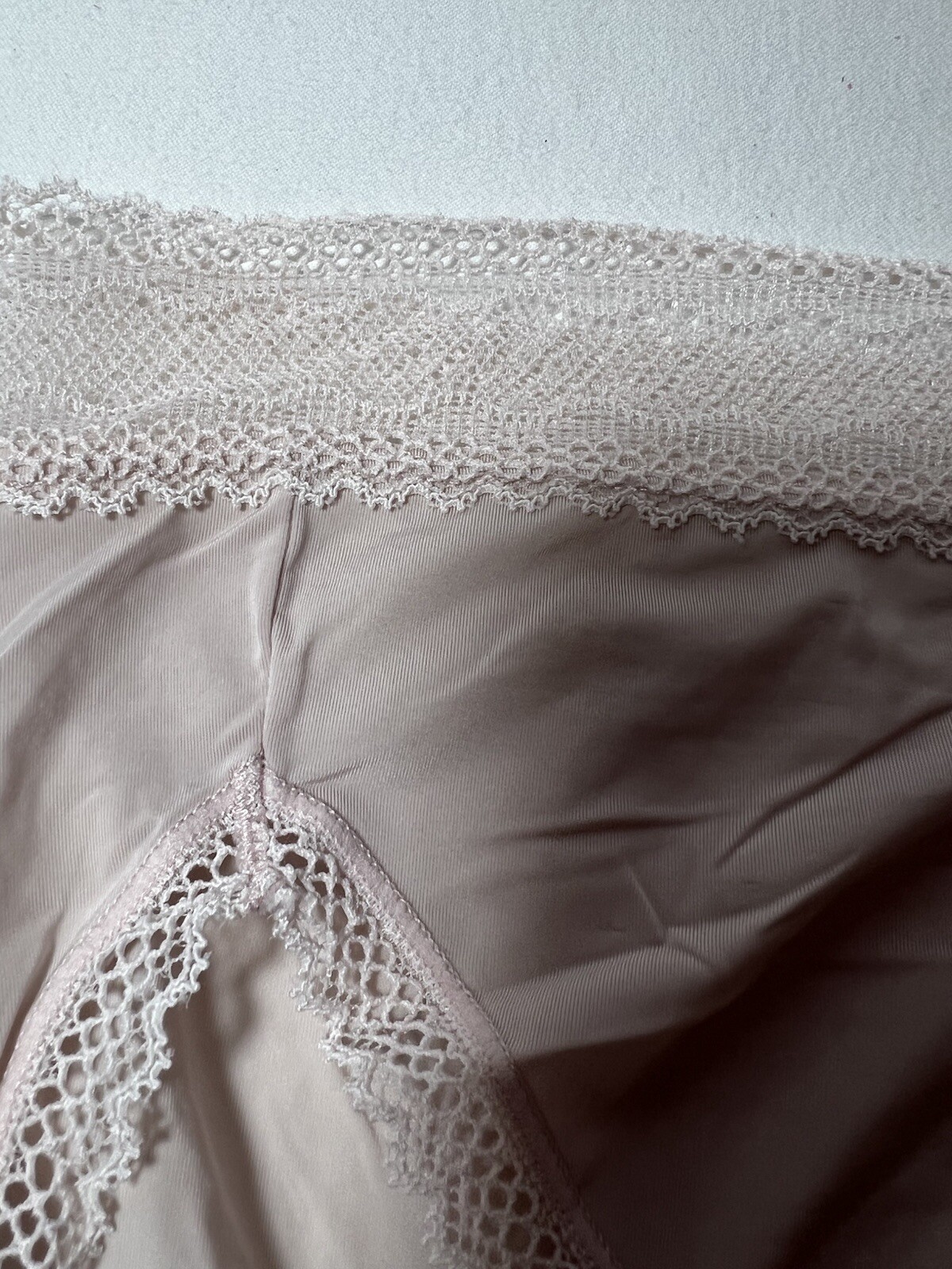 Vintage Silky Soft Vanity Fair “Flattering Lace” Hi-Cut 9/2XL Dusty Pink Panty
