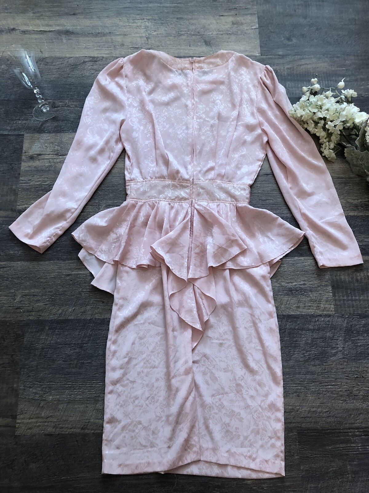 VTG 80’sJohnathan Martin Vintage Poly Peach&Ivory PeplumDress 3/4 Sleeves Small