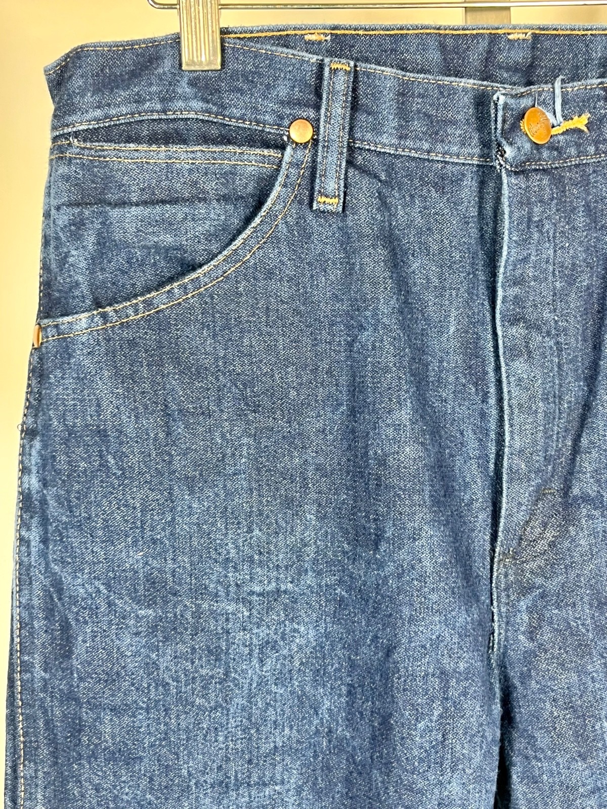 Modern early 2000&rsquo;s WRANGLER cut 13MWZ dark blue 100% cotton denim jeans 33×34&Prime;