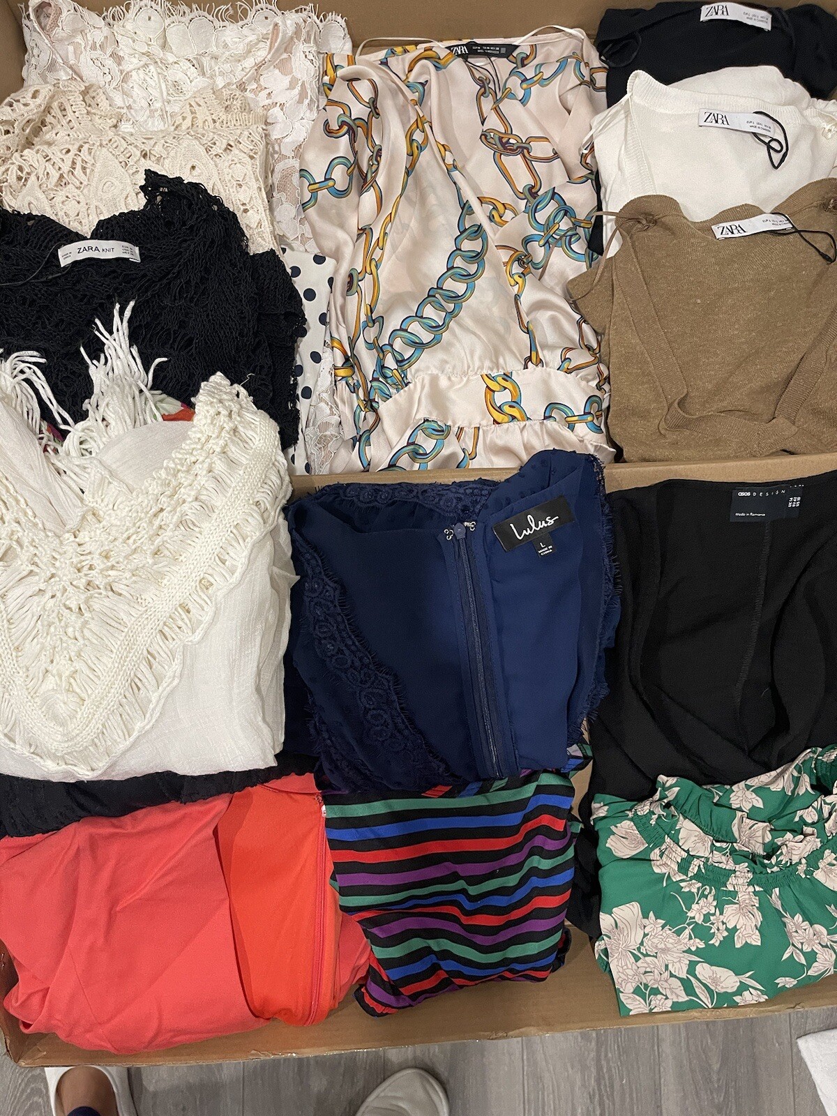 $1,100 25 Pc Womens Lot Of Clothing – Zara, Sexy tops, Blouses, Dresses M/L