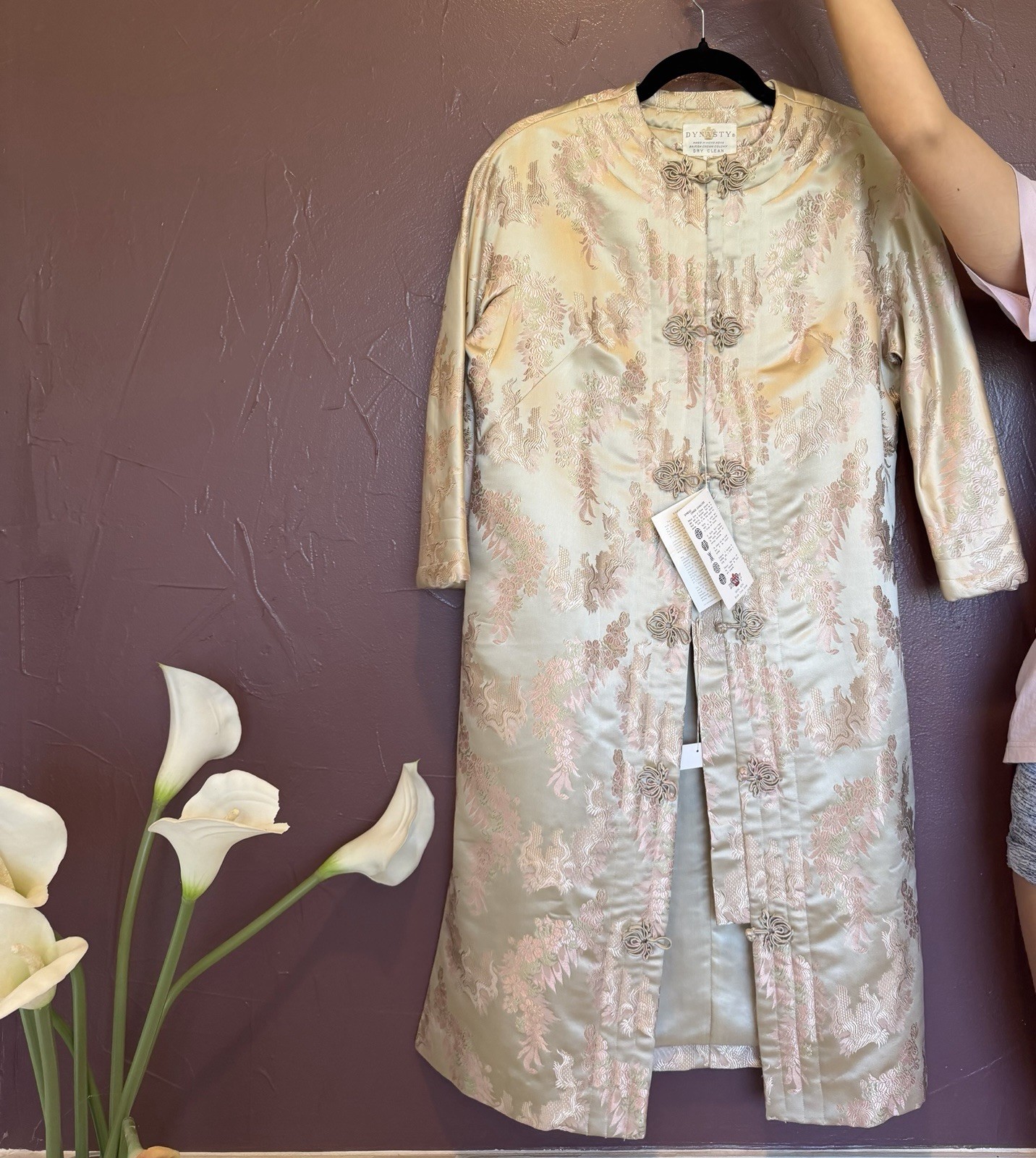 NWT Vintage DYNASTY Silk Brocade Robe Gold Pink British Crown Colony Hong Kong