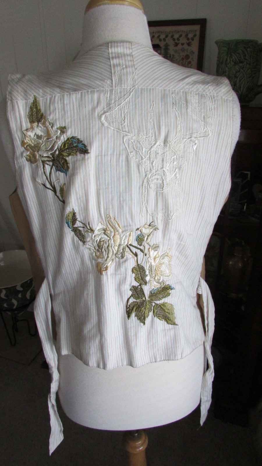 VTG Y2K Johnny Was 3 J Workshop Leather Embroidered tie back Vest M VERY RARE