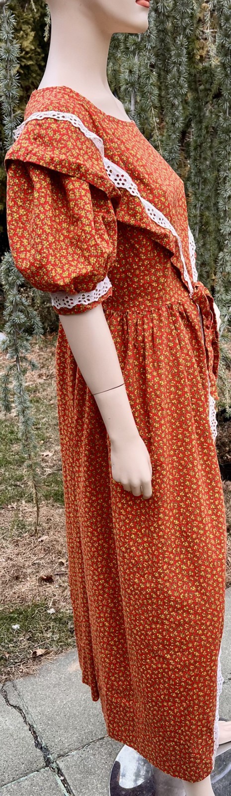 VINTAGE 1970&rsquo;s BURNT ORANGE COTTON PRAIRIE MAXI DRESS W/ FLORAL PRINT