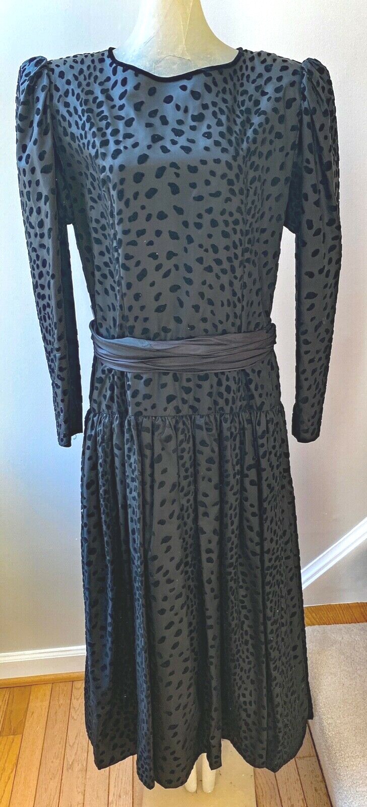 Vintage Velvet Tufted Silk Taffeta Gown Paris Couture by Scherrer Sz 14 WW22