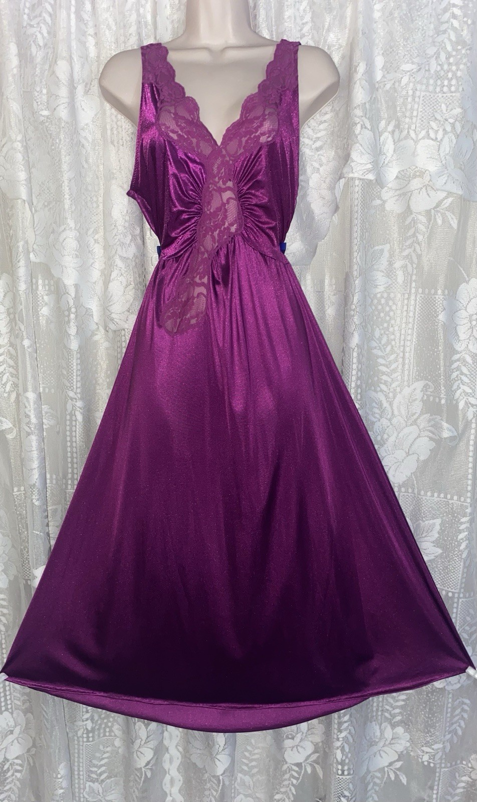 VTG L XL WINE Famous Bodies Nightgown Negligee Hi Lo w Inset Lace Olga esque