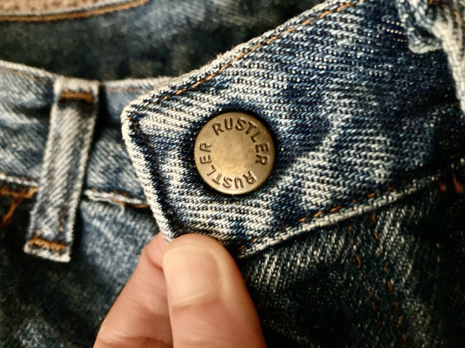 Vintage RUSTLER high waist straight leg medium wash denim mom jeans Straight Leg
