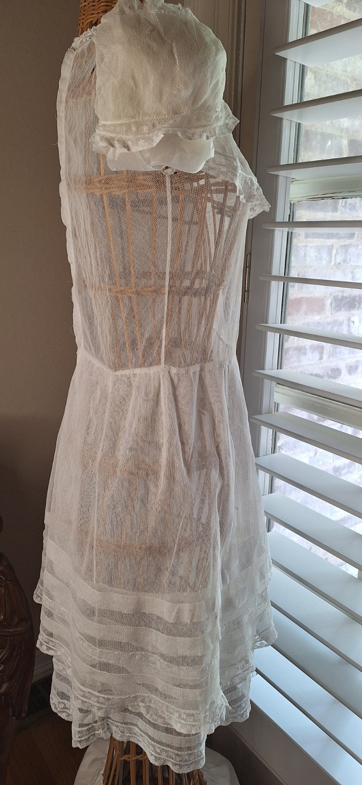 Vintage 1930s 1940s Beautiful Net and Lace Summer Dress Or Tea Dress