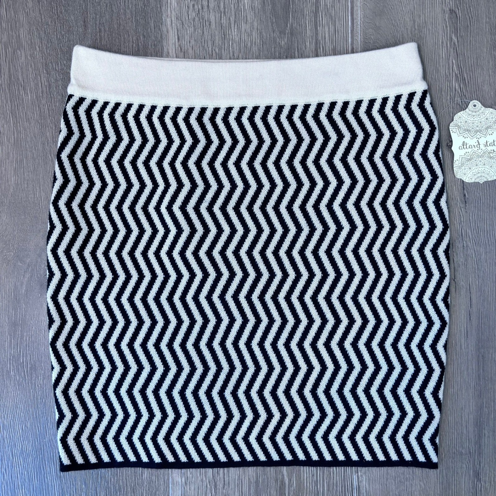 Altar&rsquo;d State, Chevron Knit Skirt Black Ivory