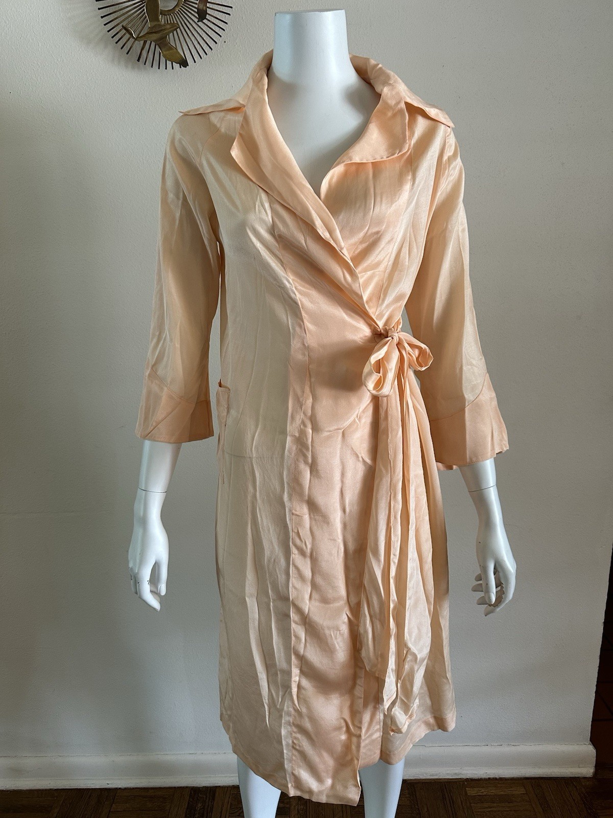 1930s 40s Peach Rayon Satin Robe Art Deco Wrap Boudoir Dressing Gown S Vintage