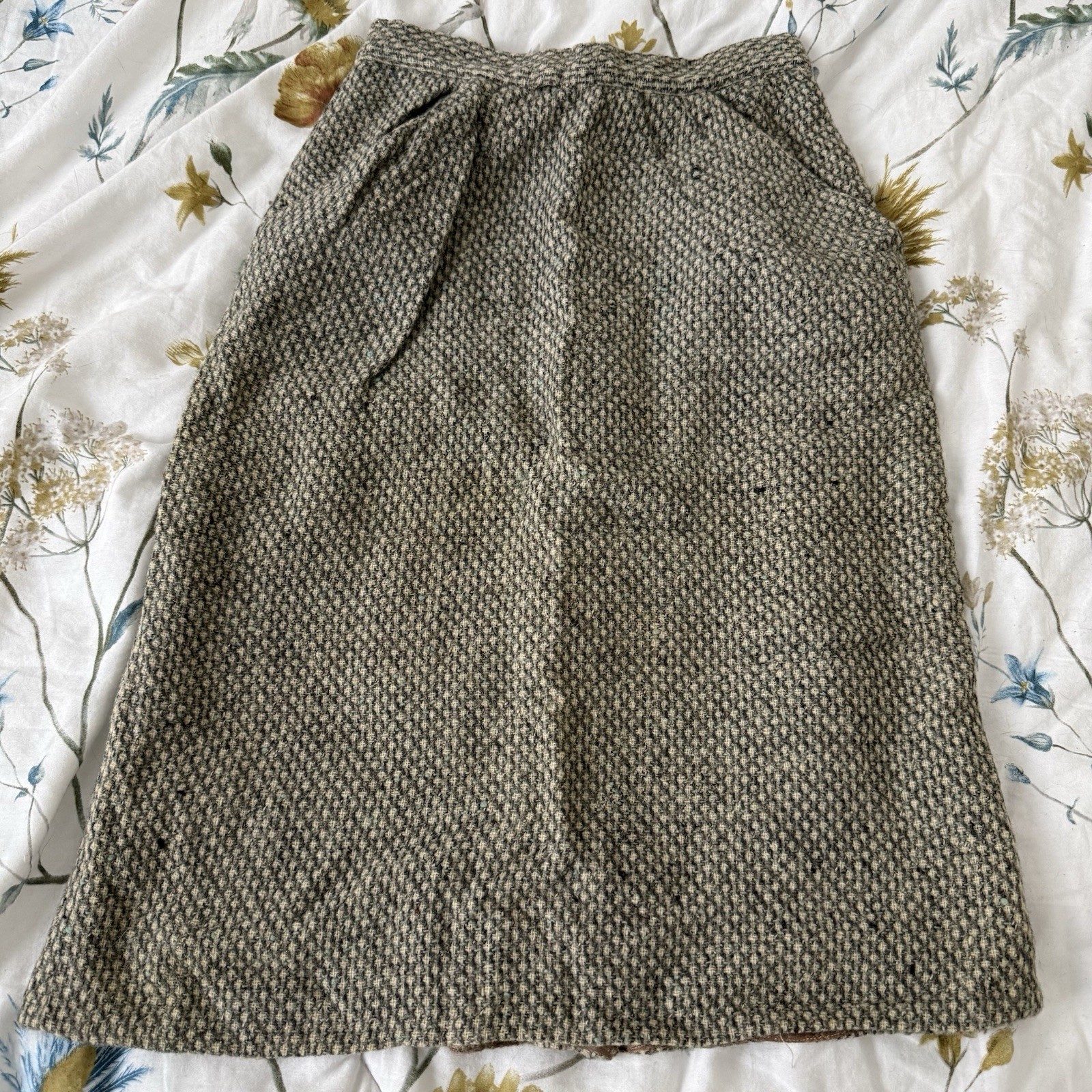 Vintage Handmade Tweed Wool Blend A-Line Skirt XS 22-23 Waist GEM Zip 60s 70s