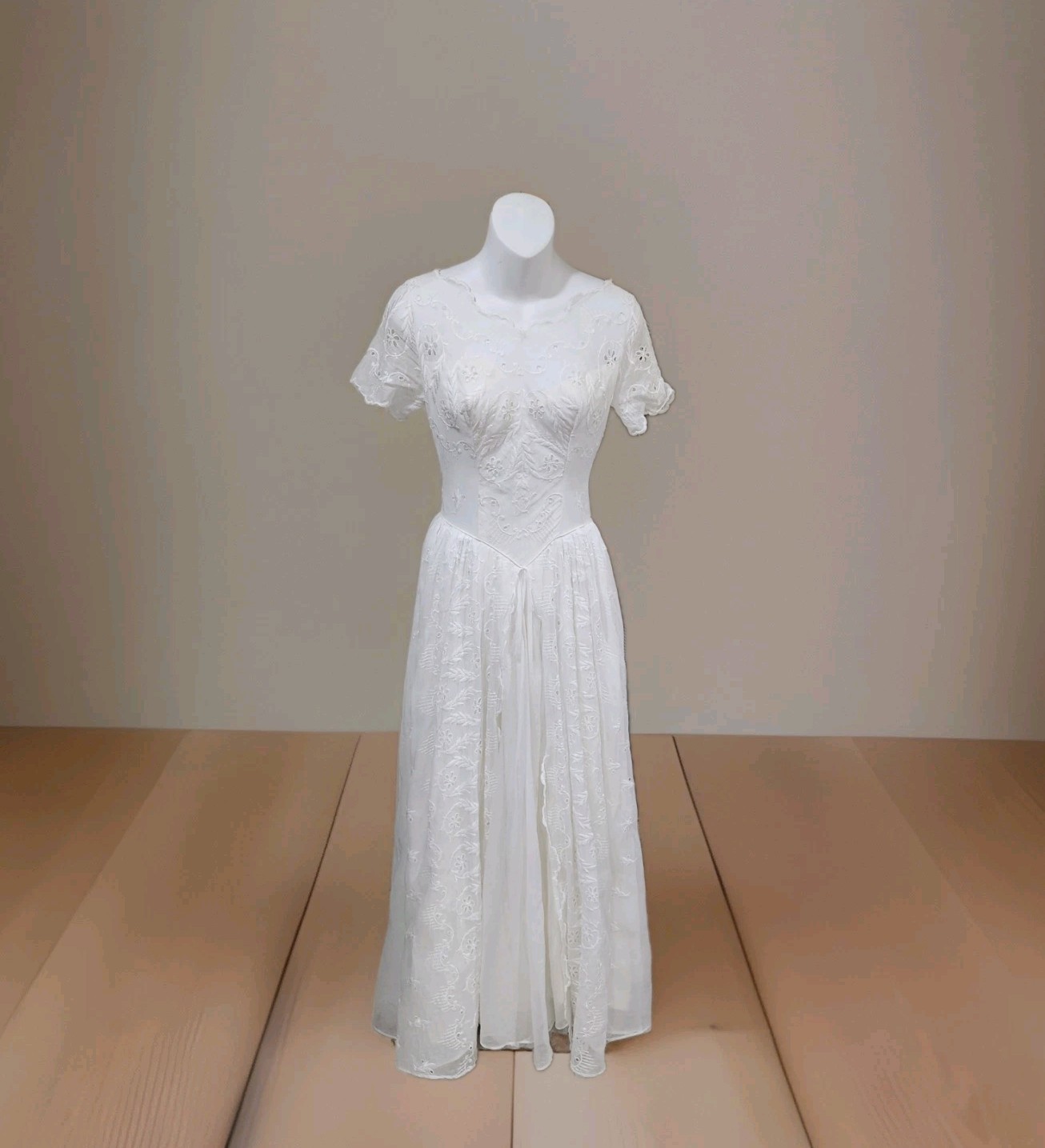 Vintage Voile Split Skirt Wedding Gown * szXS(measurements given) * Off White *