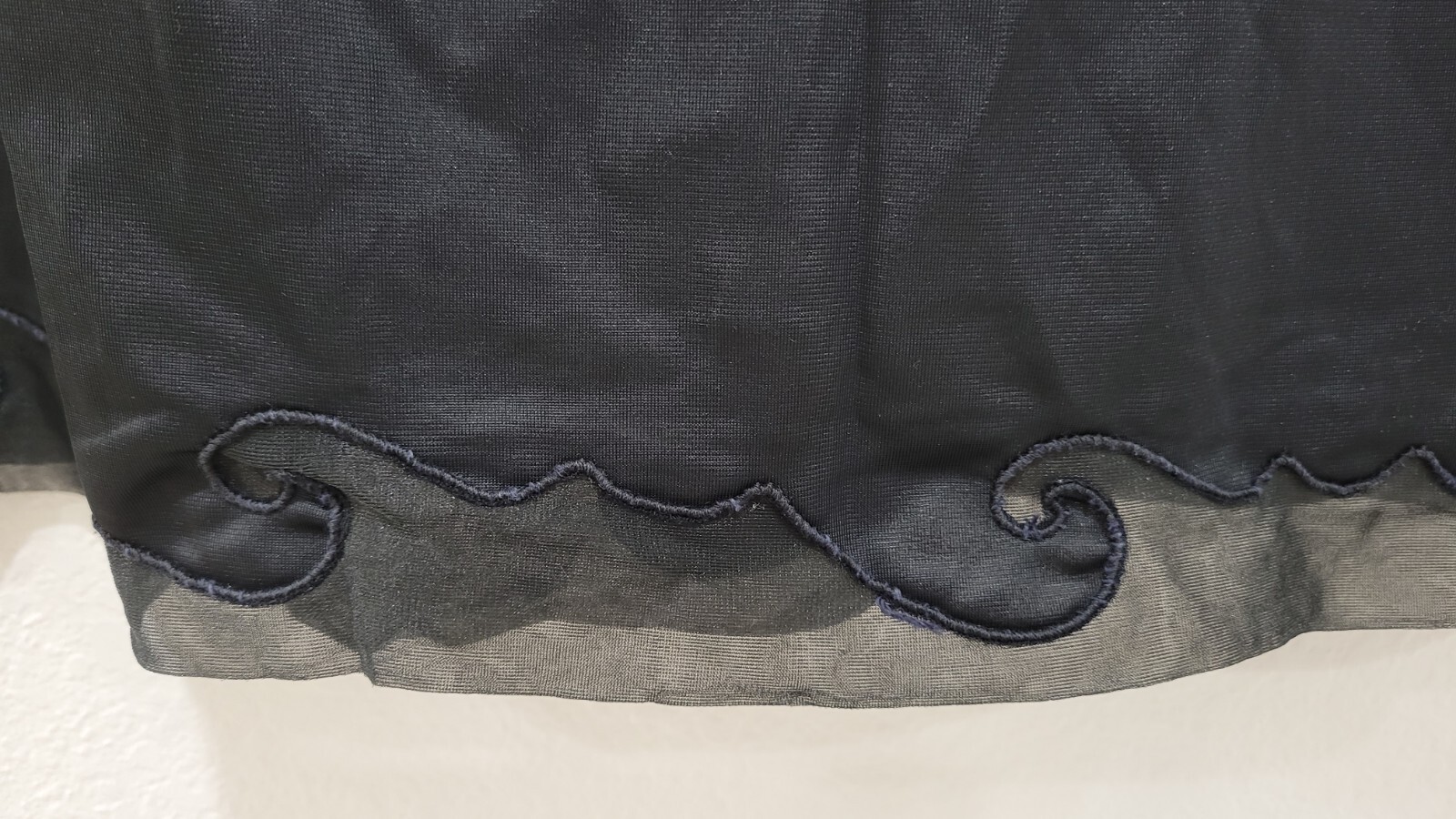 Vintage Yolande half slip Black Sz Tall Large 28.5&Prime; Long. Cutout Lace at Hem.