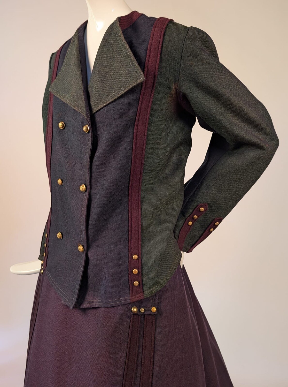 UNUSUAL EDWARDIAN TRI TONE WOOL WALKING SUIT W STUD + BUTTON TRIM