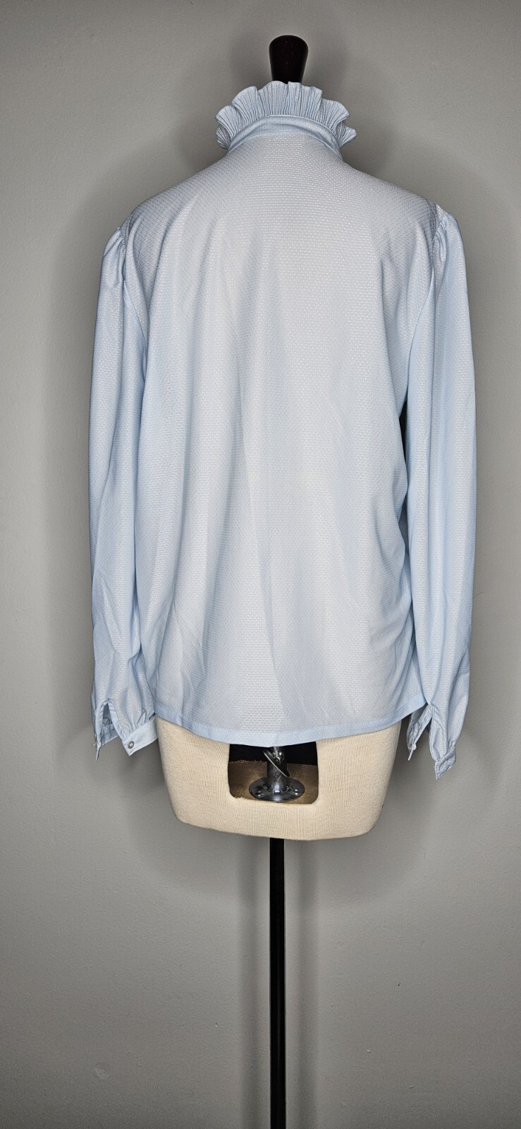 VTG 1970s Higbee Co Powder Blue Frill Button Front Blouse L