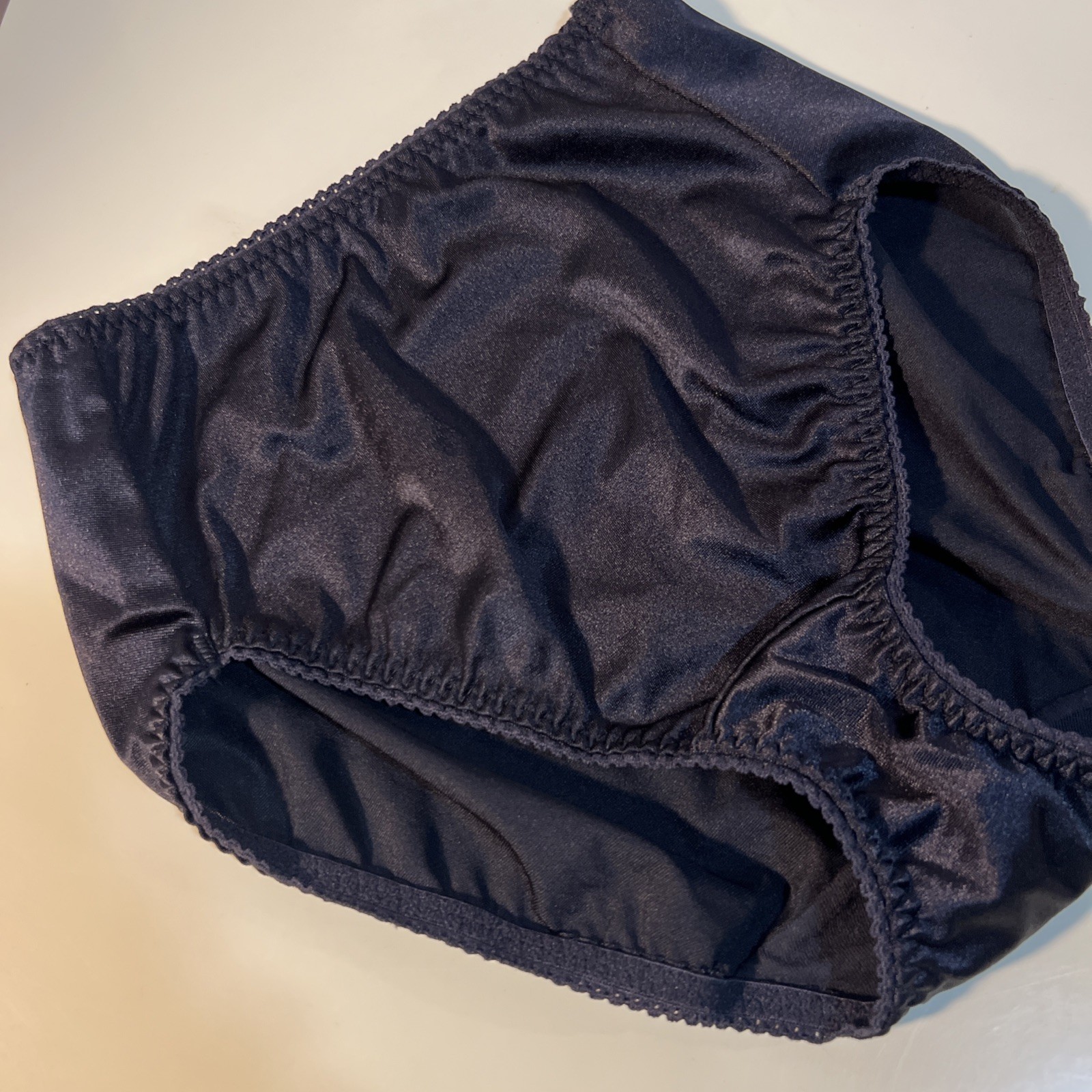 VTG Vanity Fair Panties Second Skin Glossy Satin Black Small 5 Mexico