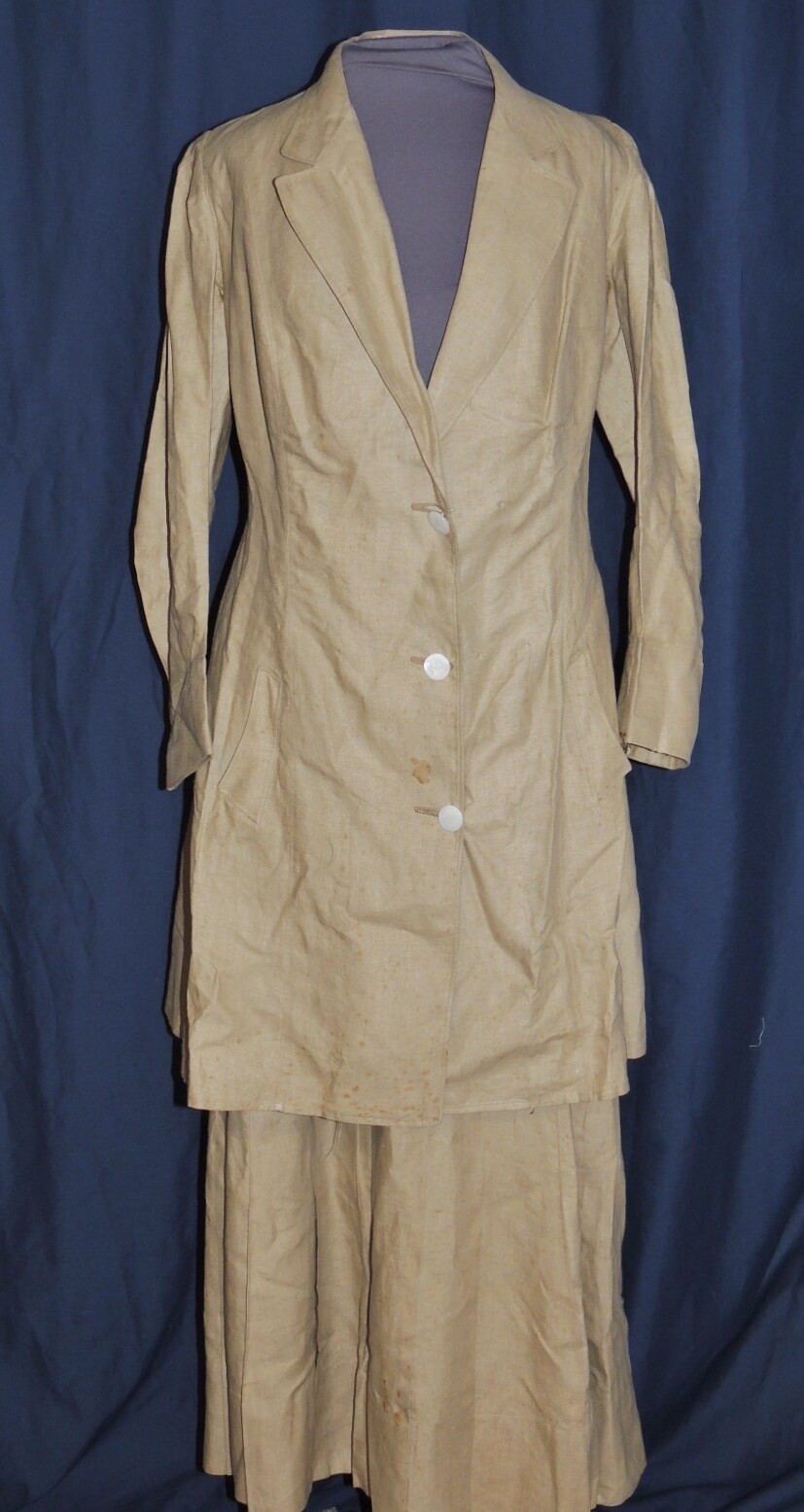 Victorian / Edwardian Armand Cailleau Tan Linen Walking / Afternoon Suit SM