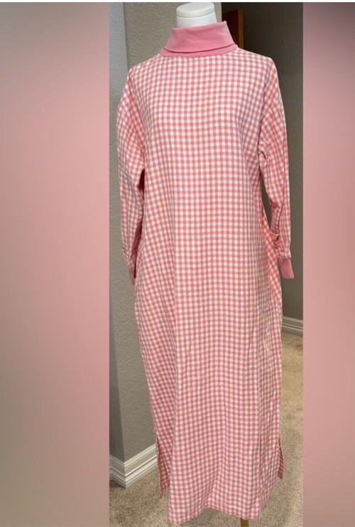 Vintage Pink & White Gingham Checkered Muumuu Nightgown w/ Pockets & Side Slits
