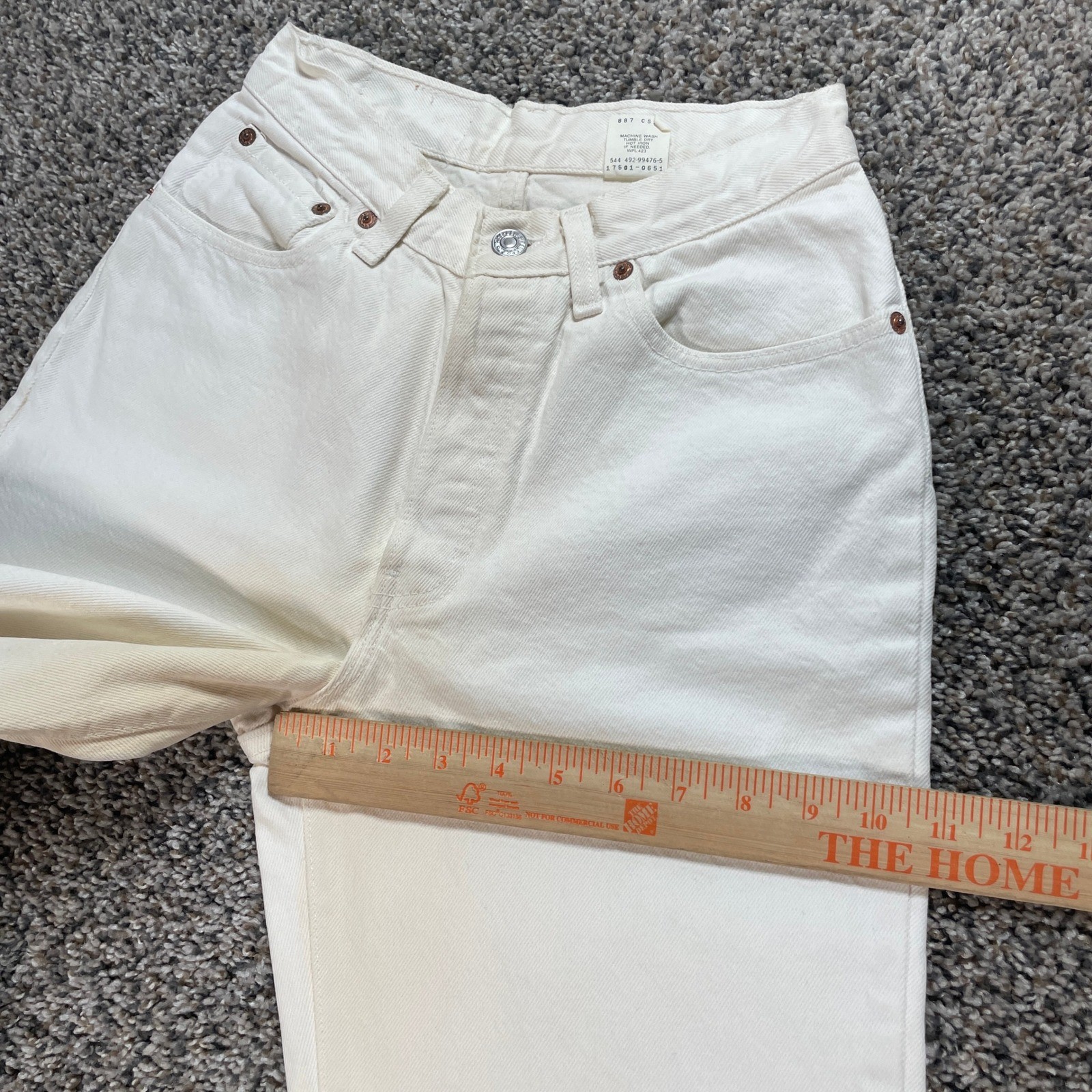 Vintage Levis 501 Women&rsquo;s 24×32 Jeans USA Made White High Waisted Tapered Leg