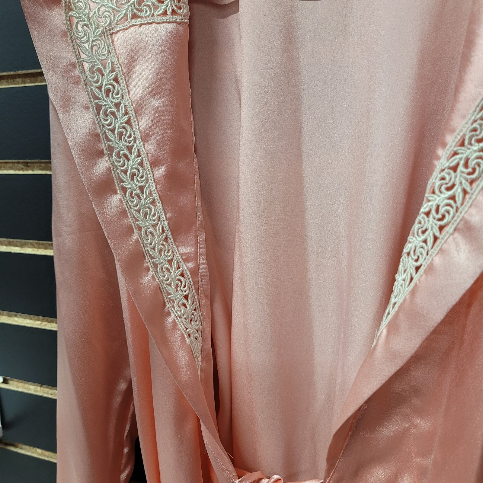 Vintage Valentino Intimo Satin Robe – Pink Lace Trim – 1970s/80s USA Made SZ MED