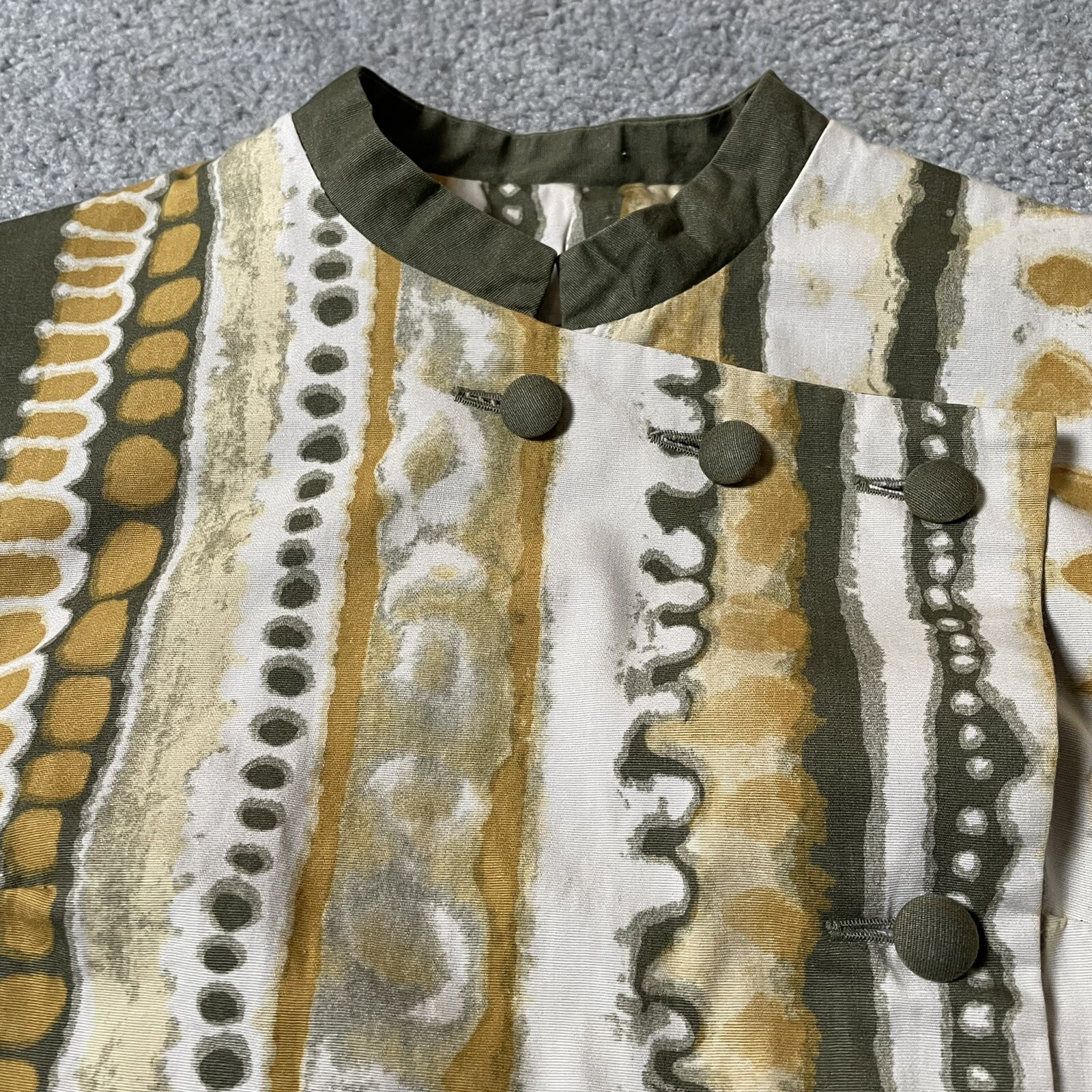 70s Handmade Mini Dress M Side Buttons Olive Sleeveless Party Feminine Classic