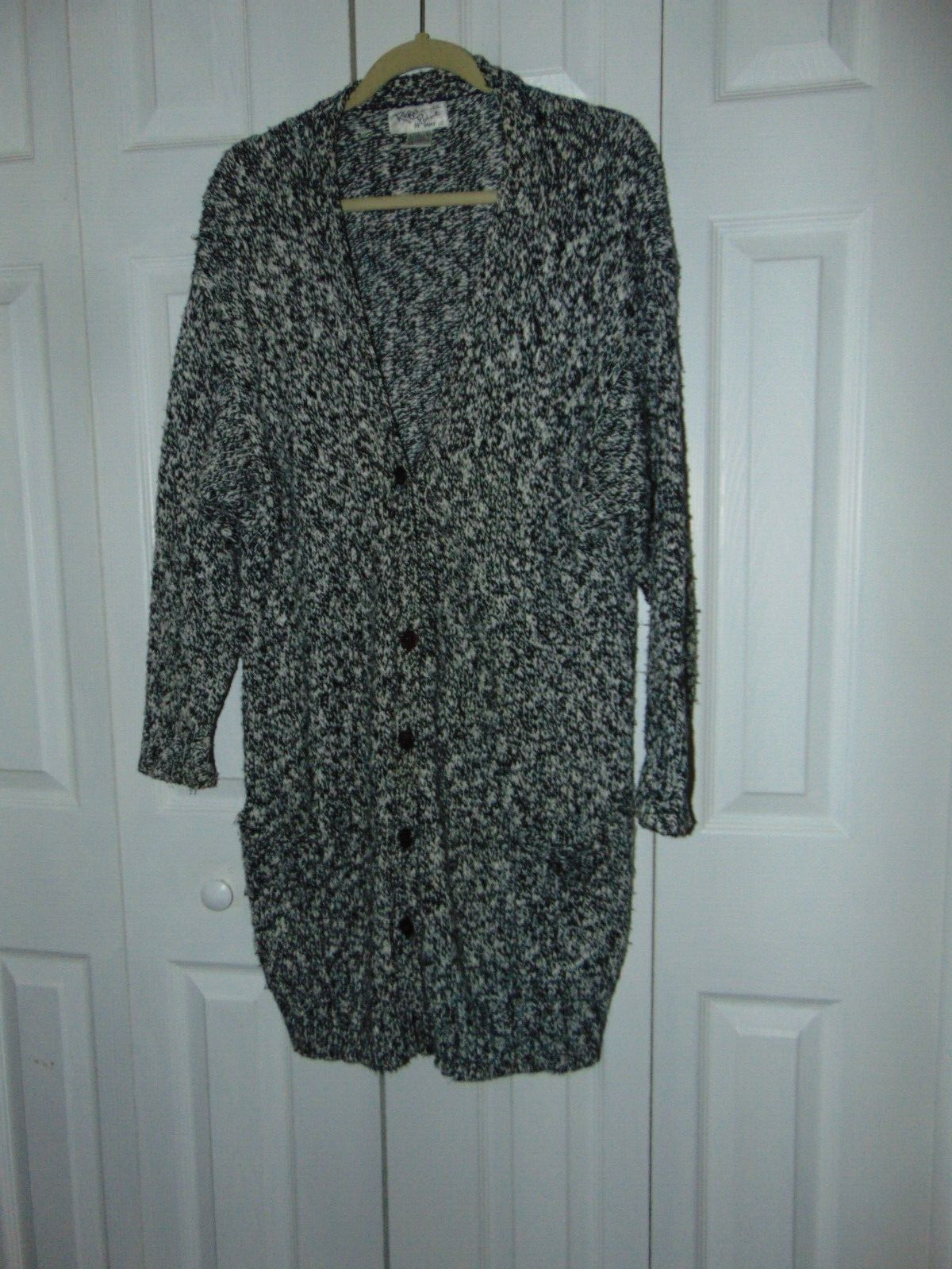 Reference Point Hand Knit Button Down Cardigan Sweater Sz Large BLack/White