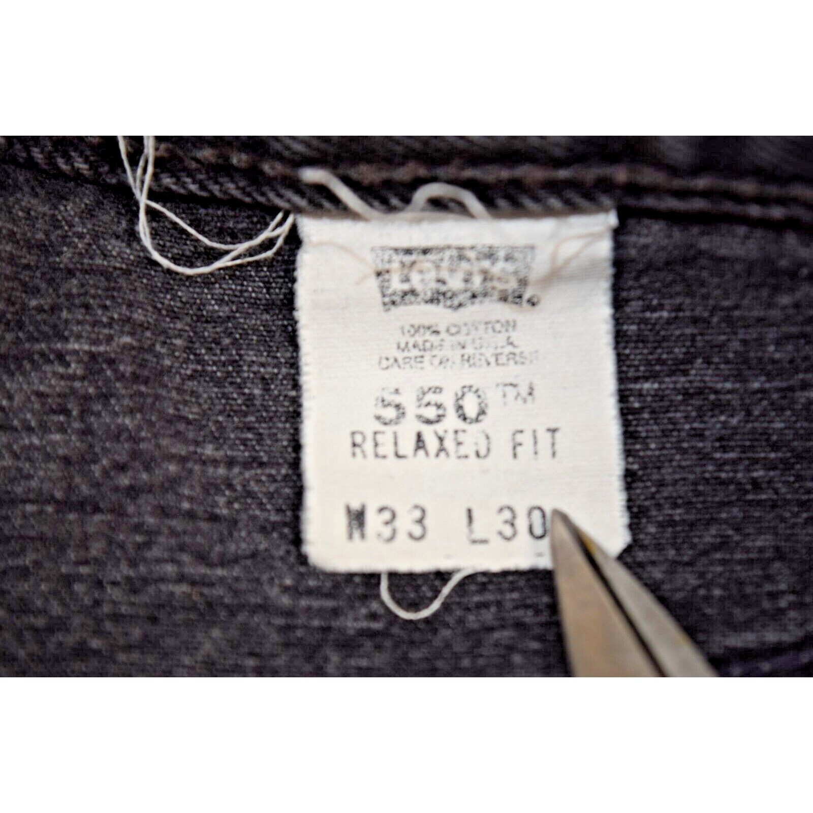 Vintage Levis 550s 33 x 30 90s Black Jeans Relax Fit Straight Leg Made USA 1999