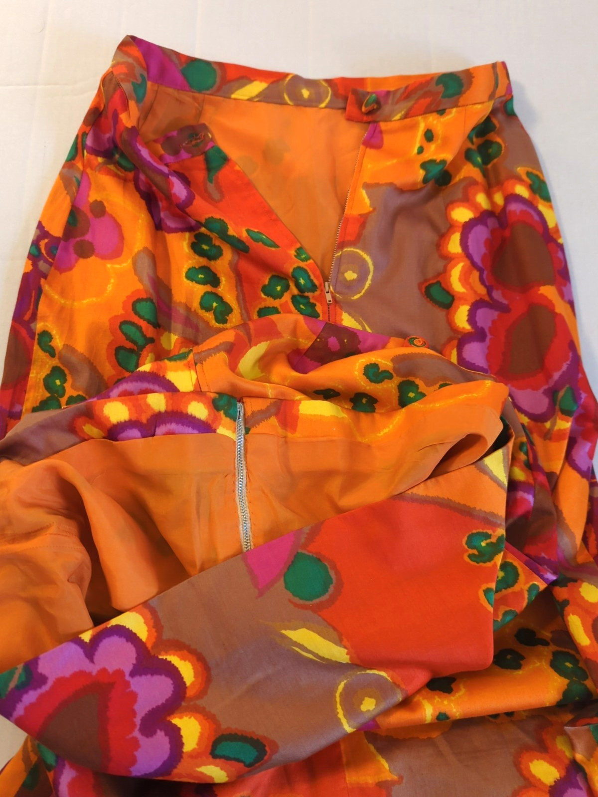 Vintage 50&rsquo;s DYNASTY Hong Kong Silk Set Top Skirt 8 Lg Floral Feminine Elegant