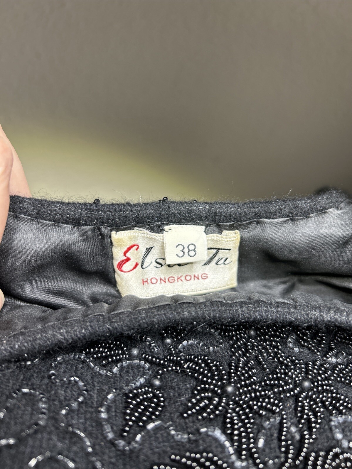 Vintage Elsie Tu Hong Kong Handmade Beaded Cropped Sweater ~ Black ~ Bust 38&Prime;