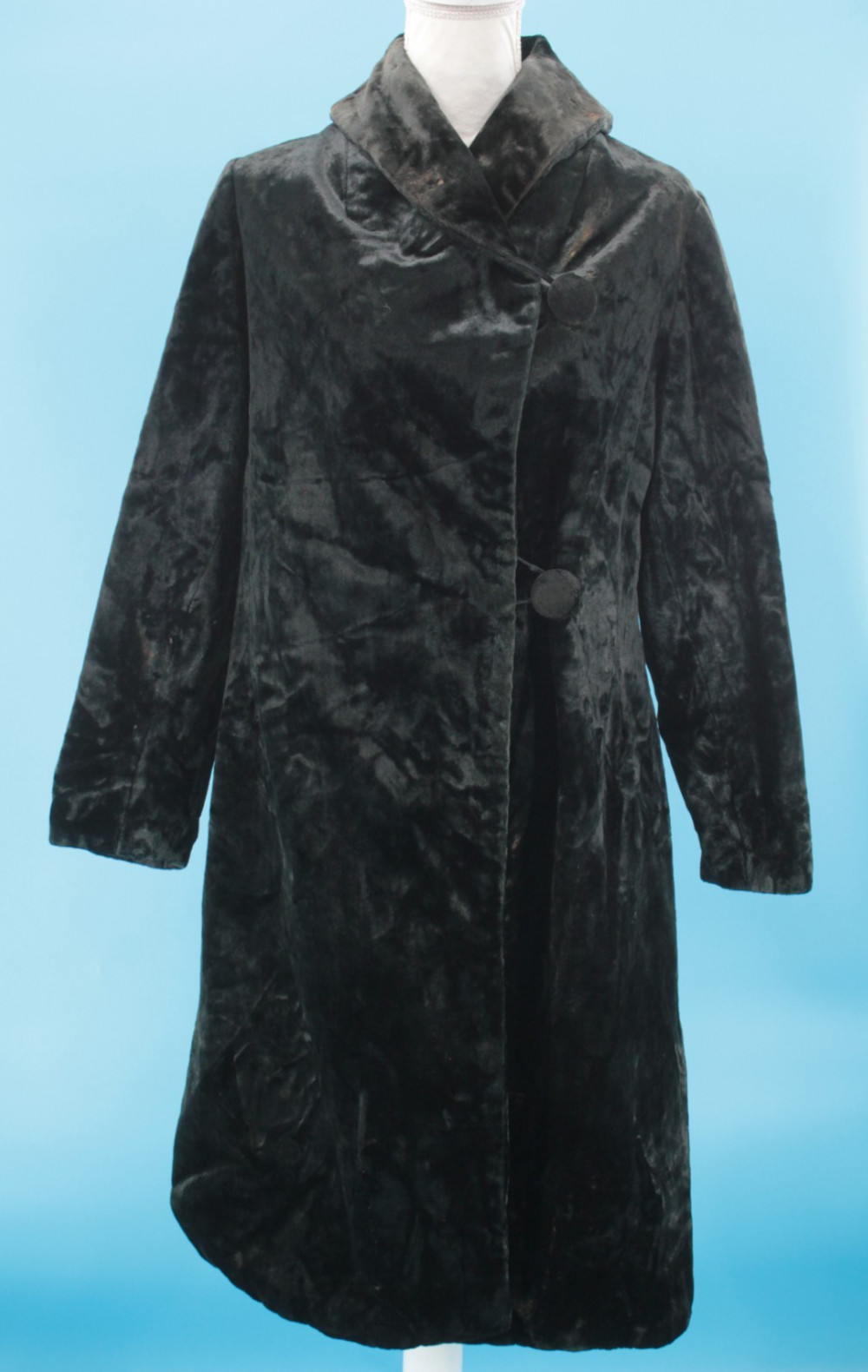 Vtg Women&rsquo;s Antique Early 1900s To 1920s Long Black Velvet Coat Sz S/M 20s